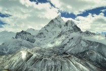 The West face of Ama Dablam 