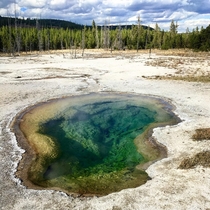 This pool reminded me of a giant thunder egg Yellowstone National Park 