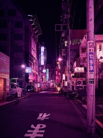 Tokyo Japan Photo by Sergio Rola