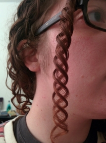Triple helix curl