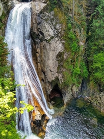 Twin Falls Olallie State Park Washington  x