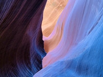 Unique photos in Lower Antelope Canyon are possible if you sneak away 