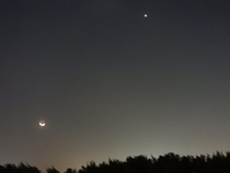 Venus and Moon and Earth are closer can see in Singapore