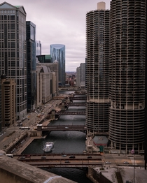 Views of the Chicago River frome above 