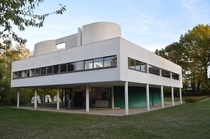 Villa Savoye   Corbusier 