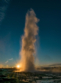 Went out at  am and had the Geysir in Iceland all by my own at the very first sunlight  - IG glacionaut