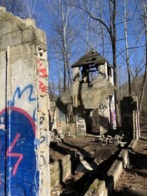 What looks like an Abandoned church we cane across while hiking in patapsco Seems to be called Daniels town Im pretty sure