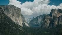 Yosemite National Park as seen from the Tunnel View x OC Insta - chrisneilmckay
